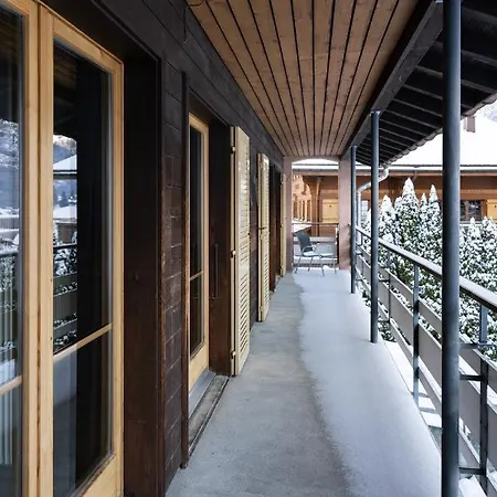 The Glacier Express - Grindelhomes * Гриндельвальд