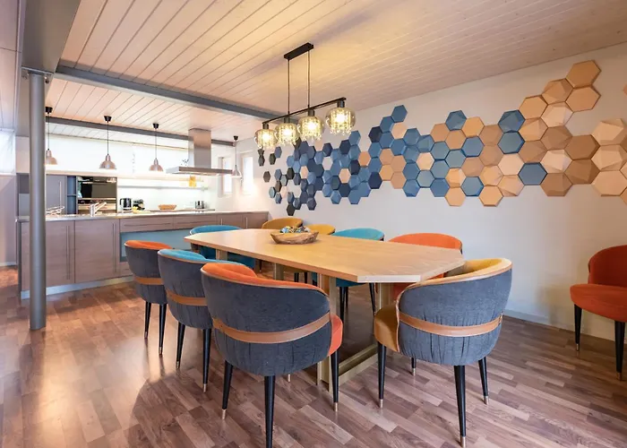 The Glacier Express - Grindelhomes * Grindelwald